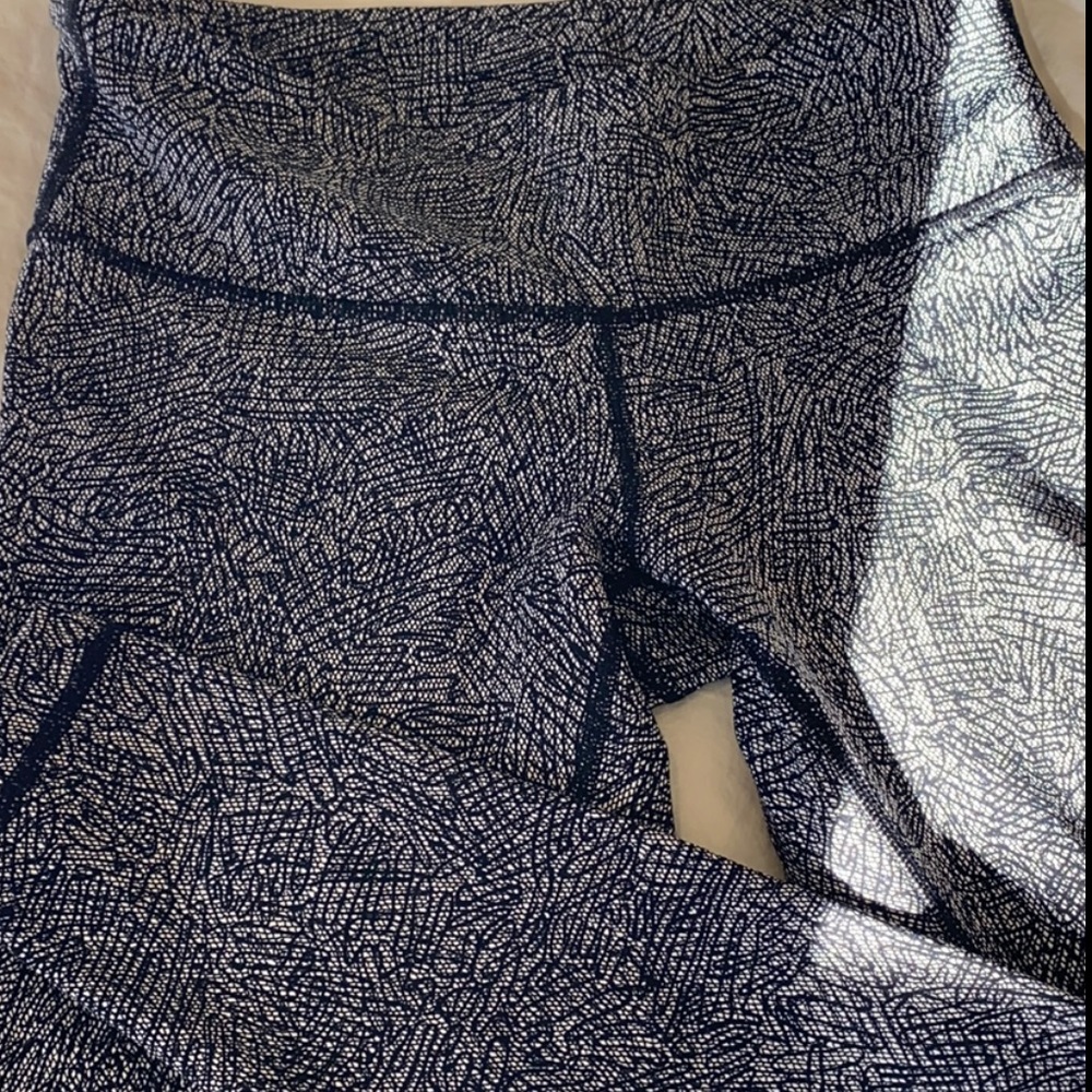 Squiggly Lululemon Patterned